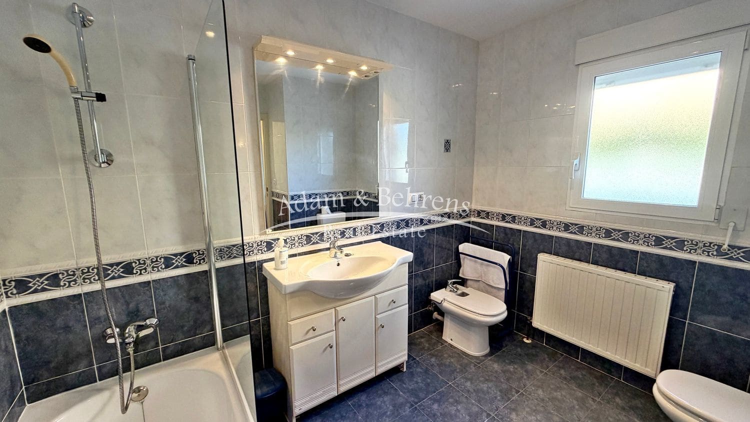 3 bedroom Villa for sale in Alicante / Alacant city with pool garage - € 630,000 (Ref: 9719484)