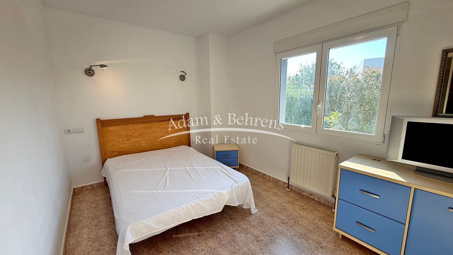 3 bedroom Villa for sale in Alicante / Alacant city with pool garage - € 630,000 (Ref: 9719484)