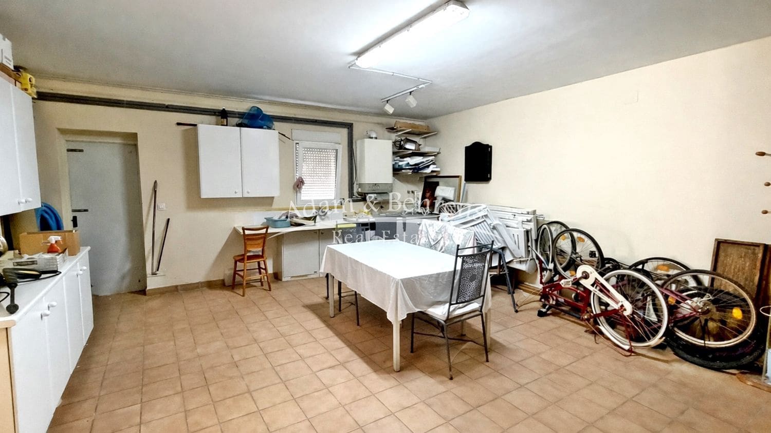 3 bedroom Villa for sale in Alicante / Alacant city with pool garage - € 630,000 (Ref: 9719484)