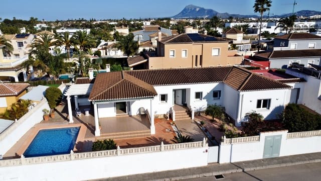 3 soverom Villa til salgs i El Vergel / Verger med svømmebasseng garasje - € 630 000 (Ref: 9719484)