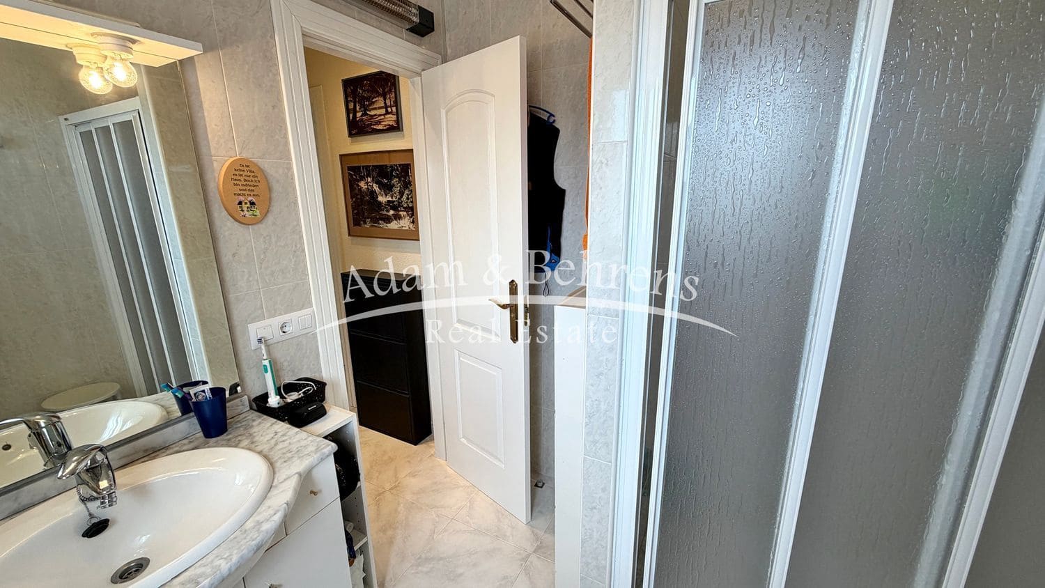 3 makuuhuone Huvila myytävänä paikassa Orba mukana uima-altaan 
autotalli - 470 000 € (Ref: 9796078)