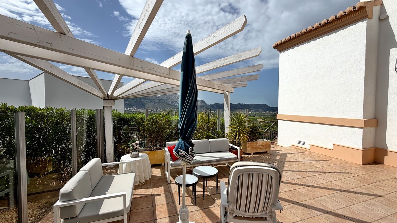 3 chambre Villa/Maison à vendre à Orba avec piscine - 470 000 € (Ref: 9796078)