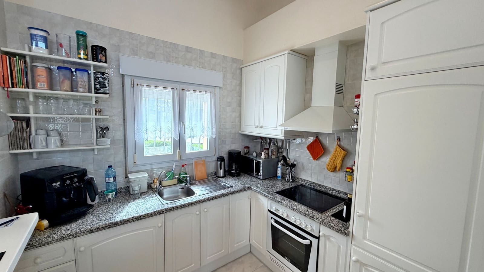 3 chambre Villa/Maison à vendre à Orba avec piscine - 470 000 € (Ref: 9796078)