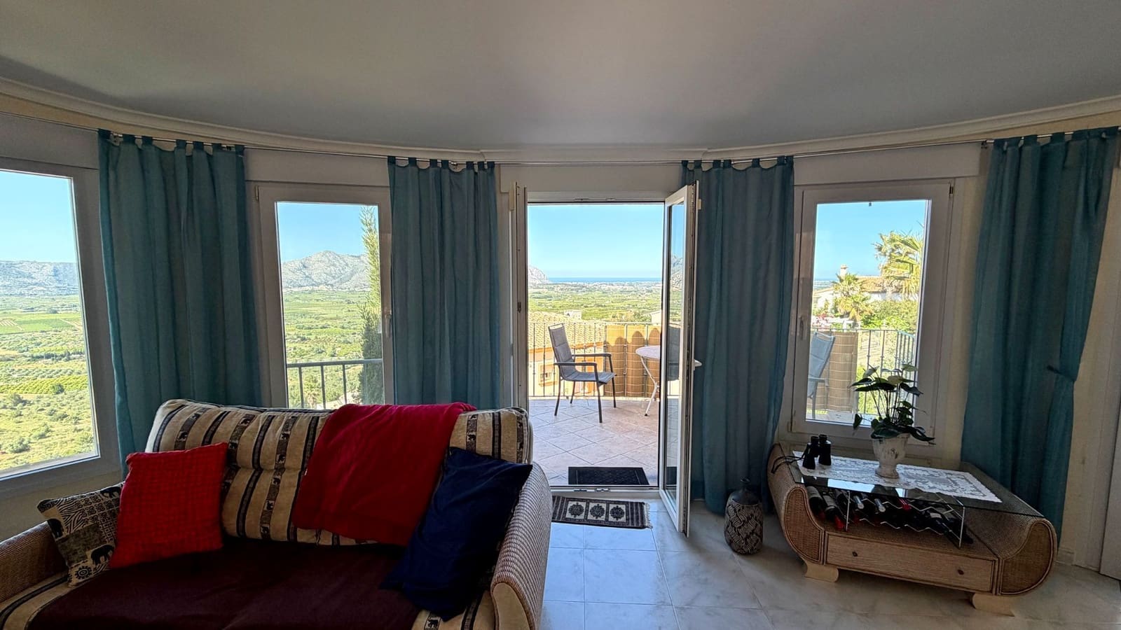 3 chambre Villa/Maison à vendre à Orba avec piscine - 470 000 € (Ref: 9796078)