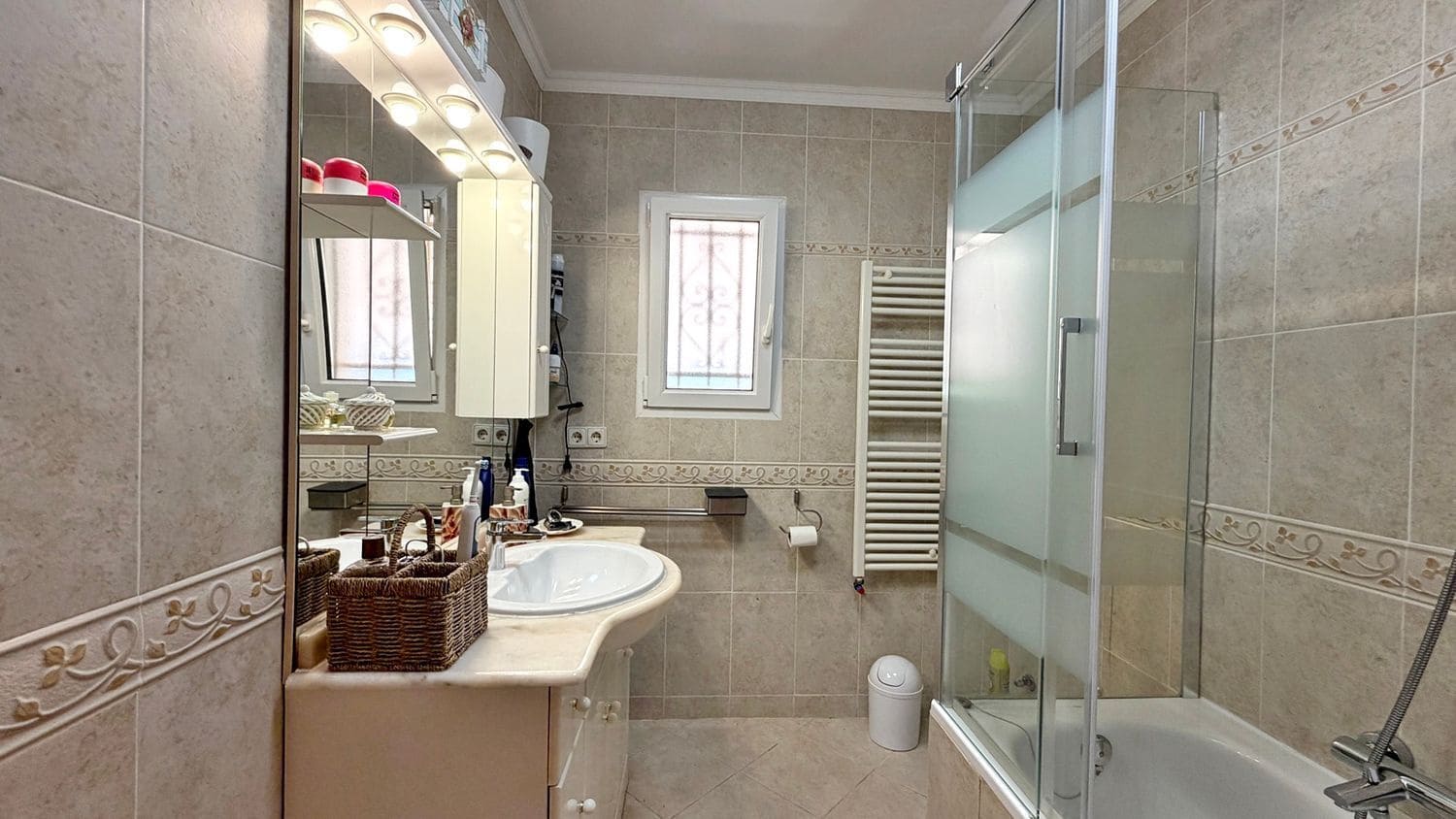 2 sypialnia Dom na sprzedaż w Denia z garażem - 320 000 € (Ref: 9838738)