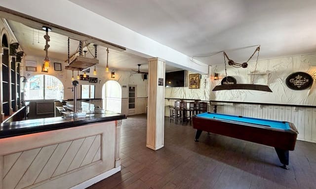 Comercial para venda em Saladar, Dénia - 299 000 € (Ref: 9864017)