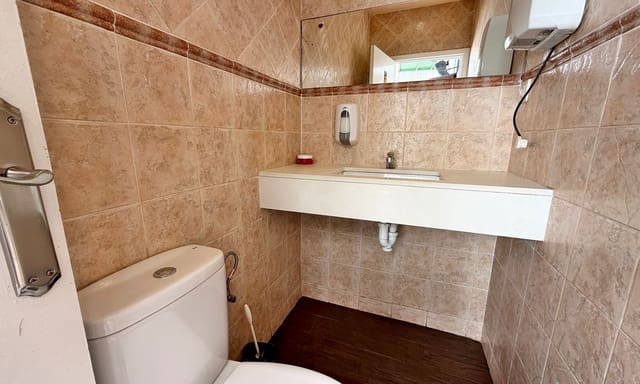 Comercial para venda em Saladar, Dénia - 299 000 € (Ref: 9864017)