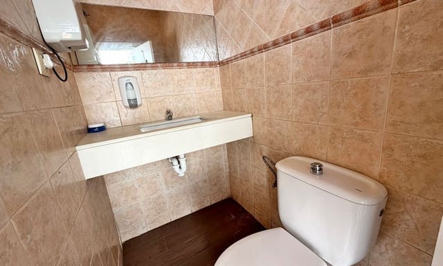 Comercial para venda em Saladar, Dénia - 299 000 € (Ref: 9864017)