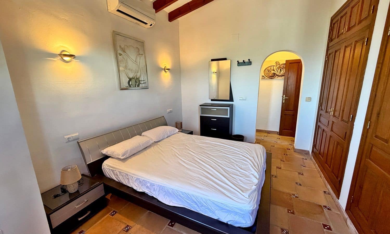 5 bedroom Villa for sale in Pego with pool garage - € 649,000 (Ref: 9866296)
