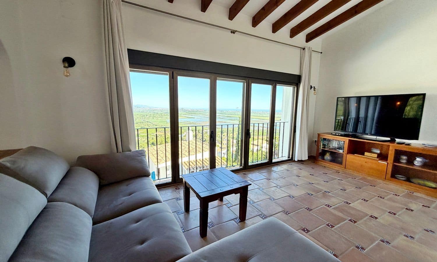 5 bedroom Villa for sale in Pego with pool garage - € 649,000 (Ref: 9866296)