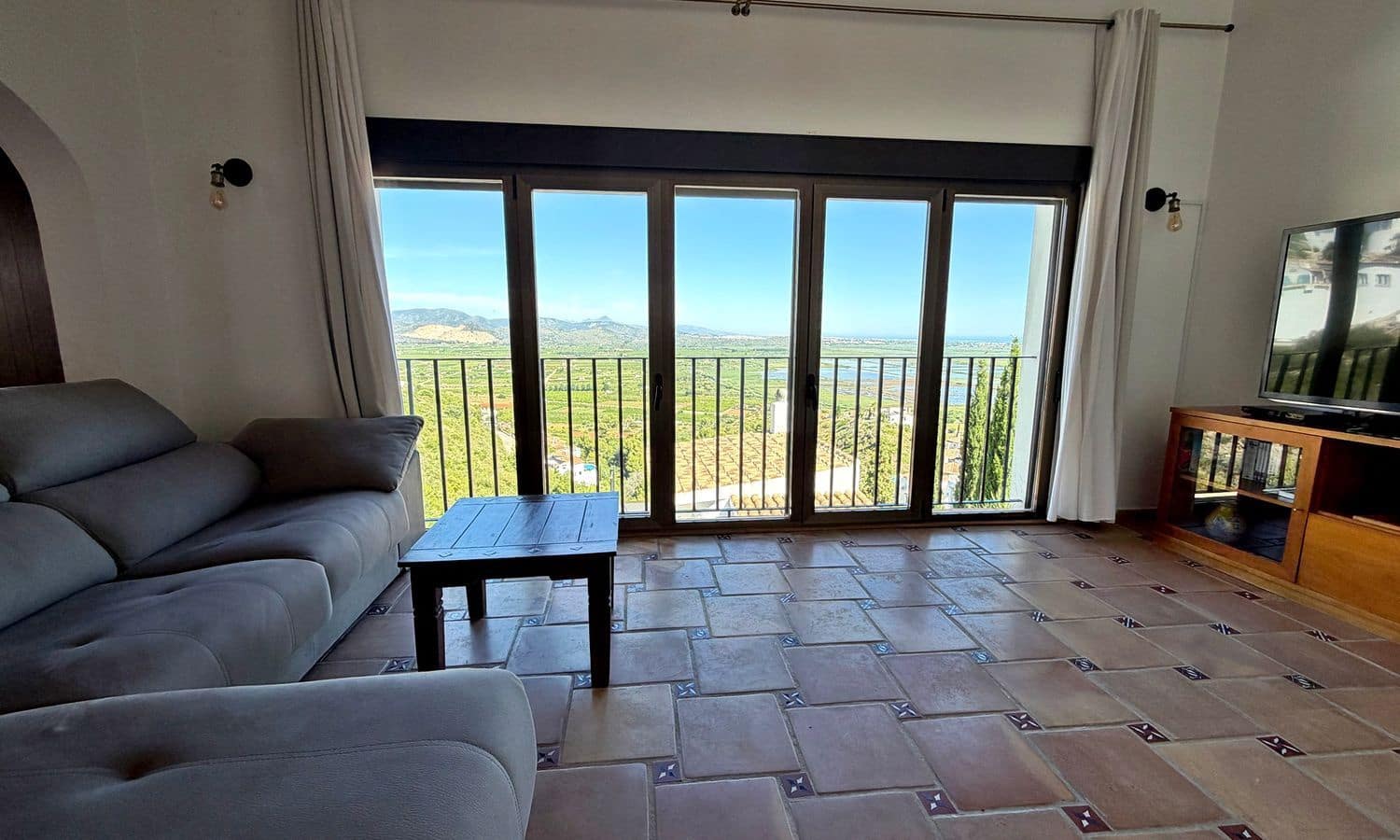 5 bedroom Villa for sale in Pego with pool garage - € 649,000 (Ref: 9866296)