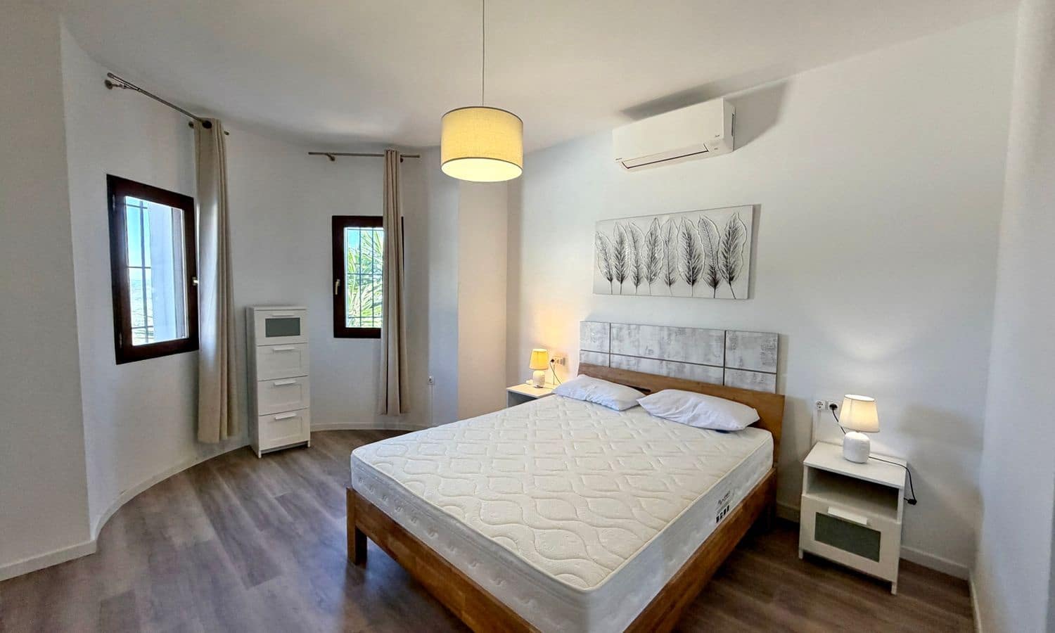 5 bedroom Villa for sale in Pego with pool garage - € 649,000 (Ref: 9866296)
