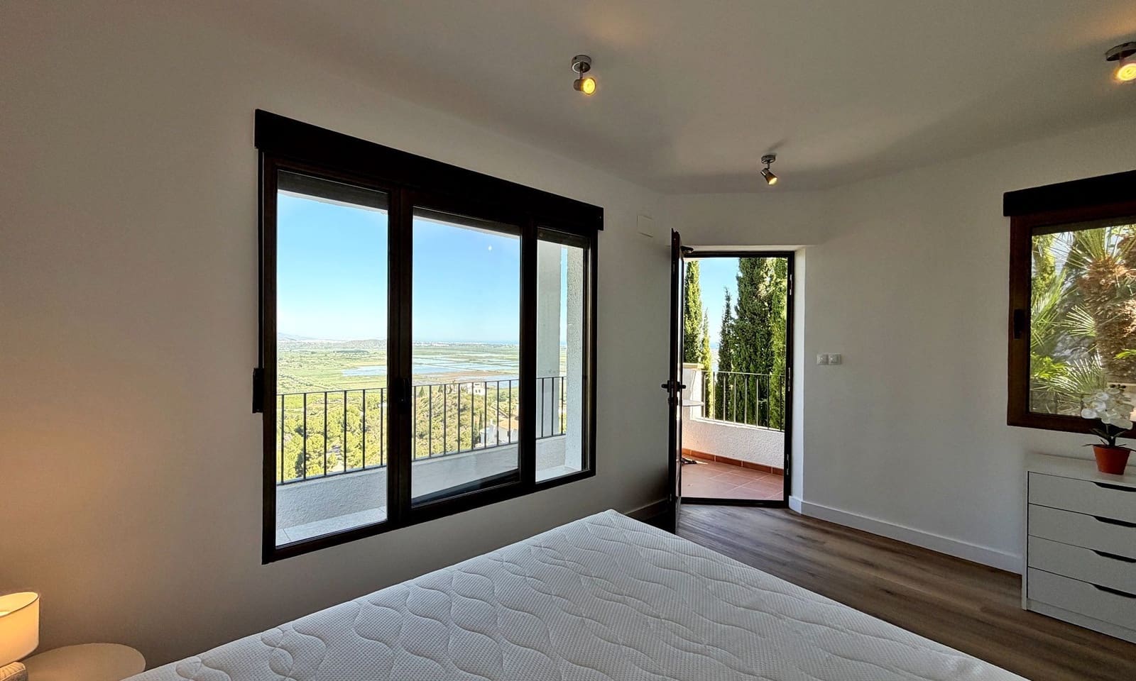 5 bedroom Villa for sale in Monte Pego with pool garage - € 649,000 (Ref: 9866296)