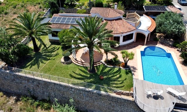 2 sovrum Villa till salu i Dénia med pool garage - 539 000 € (Ref: 9879932)