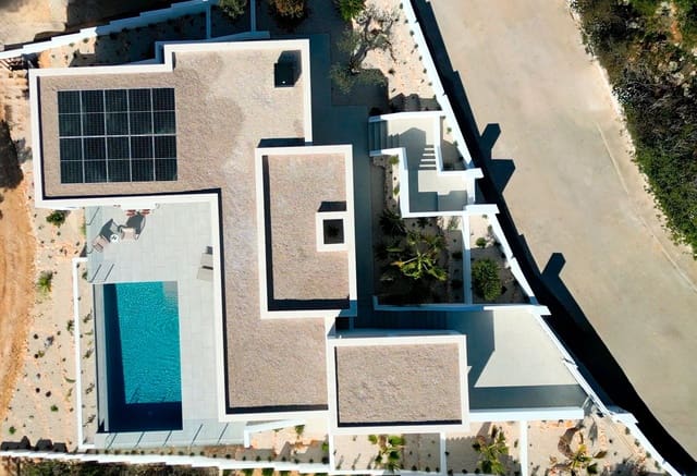 3 soveværelse Villa til salg i Cumbre del Sol, Benitachell / Benitatxell med swimmingpool garage - € 1.378.000 (Ref: 9879959)