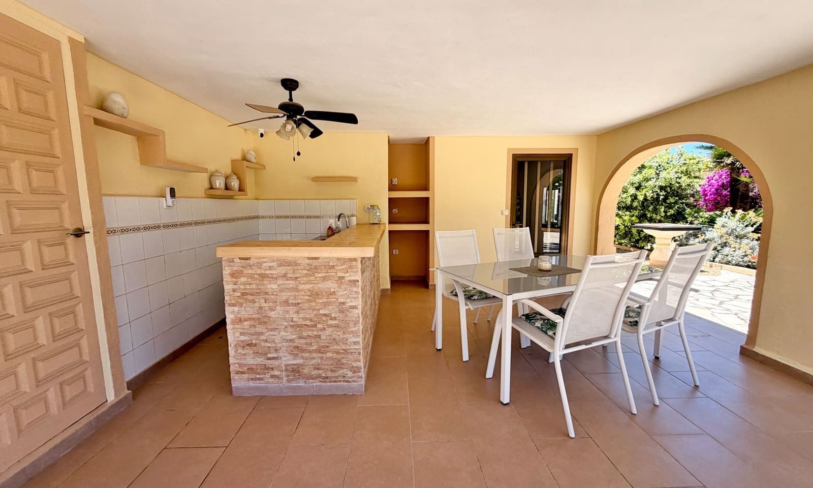 5 sovrum Villa till salu i Denia med pool garage - 695 000 € (Ref: 9906793)