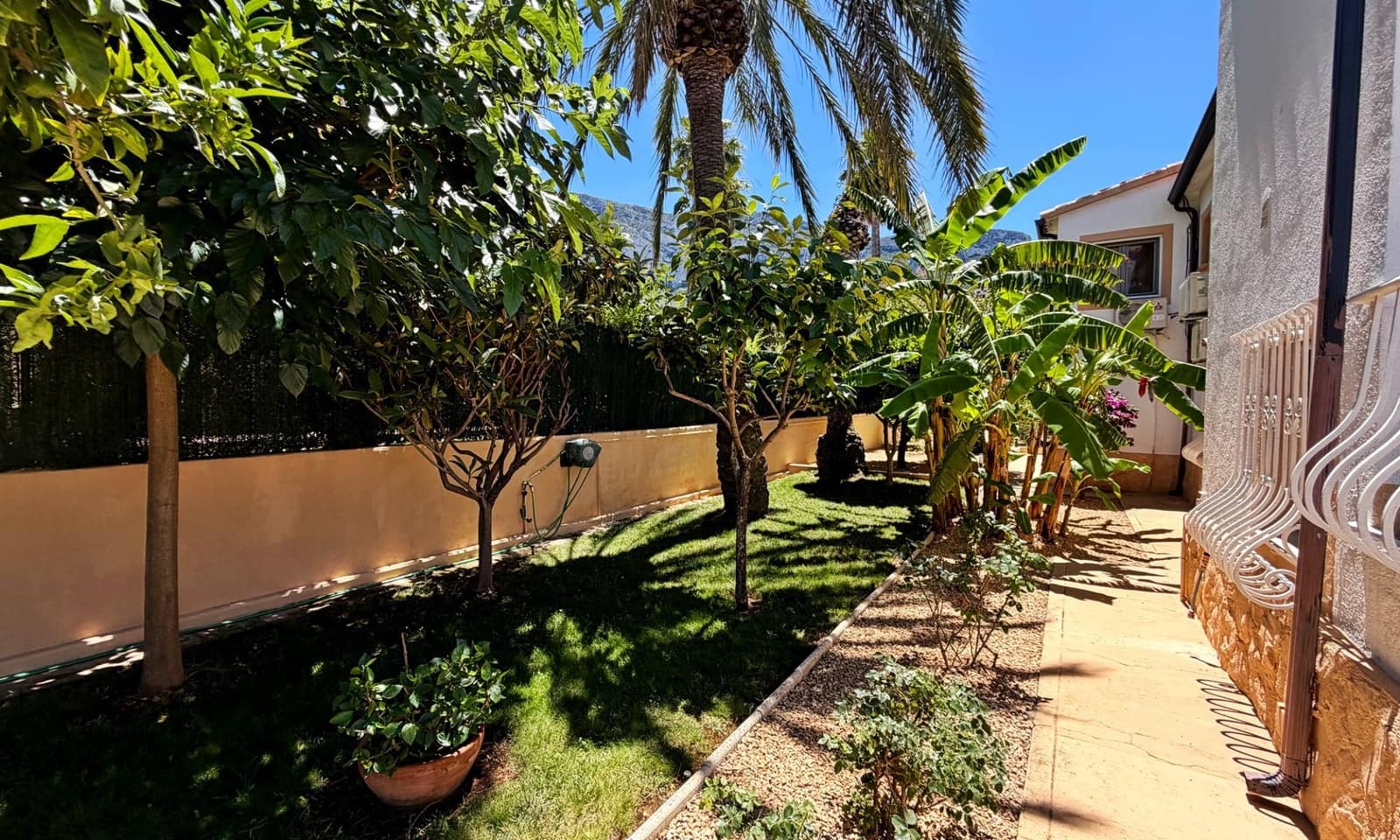 5 sovrum Villa till salu i Denia med pool garage - 695 000 € (Ref: 9906793)