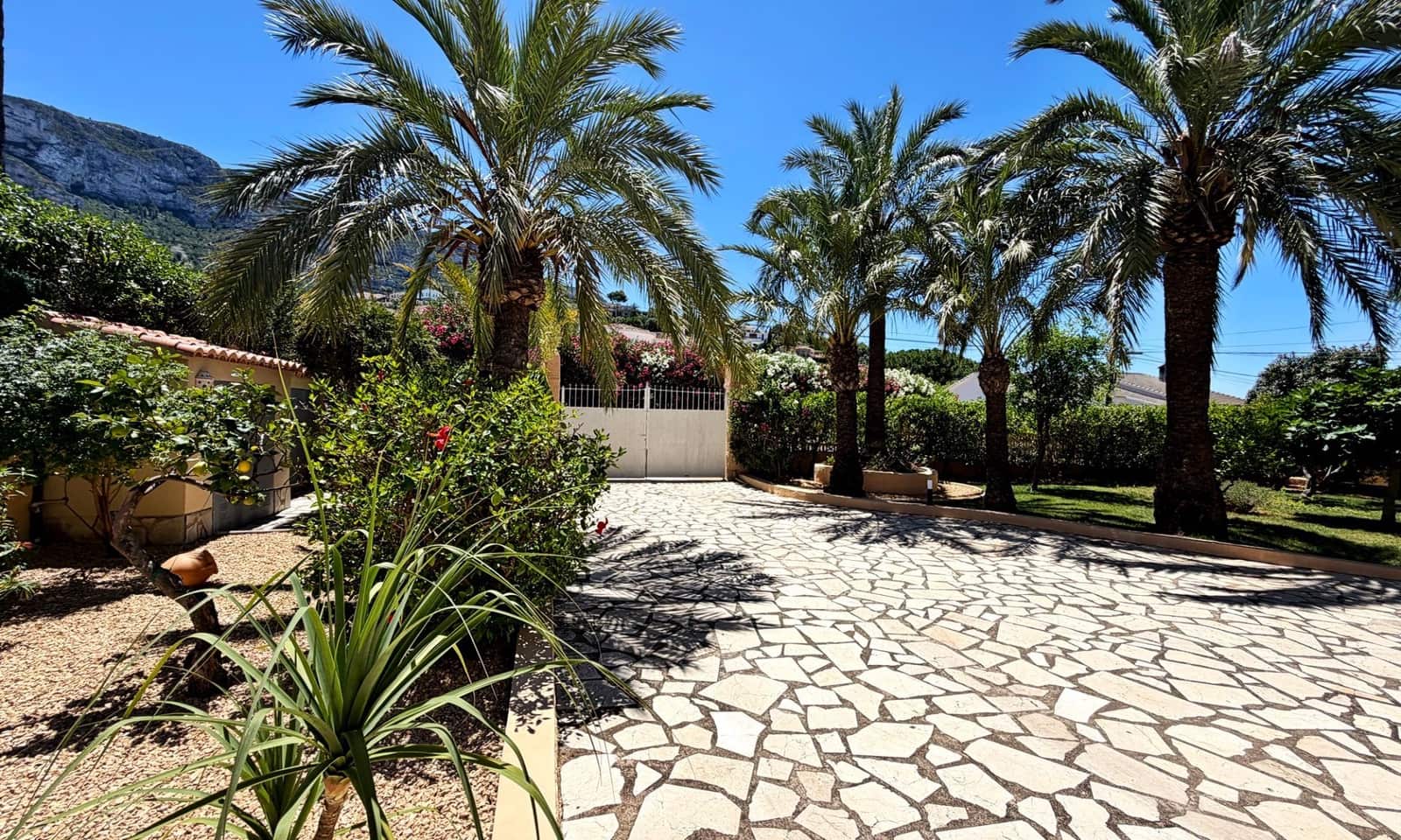 5 sovrum Villa till salu i Denia med pool garage - 695 000 € (Ref: 9906793)