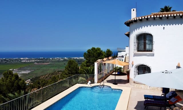 3 soverom Villa til salgs i Devessa - Monte Pego, Dénia med svømmebasseng garasje - € 450 000 (Ref: 9999519)