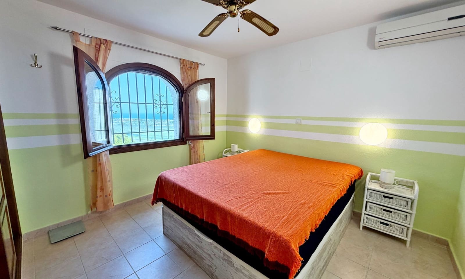3 soverom Villa til salgs i Denia med svømmebasseng garasje - € 450 000 (Ref: 9999519)