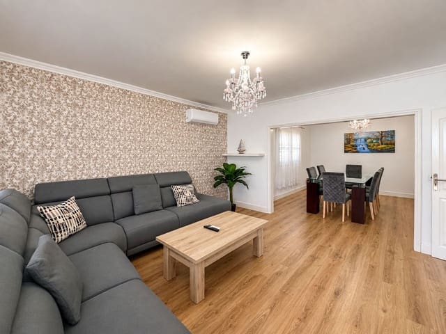 Villa/Maison de 3 chambres à louer à Puerto del Carmen, Tías avec garage - 2 500 € (Ref: 10031476)