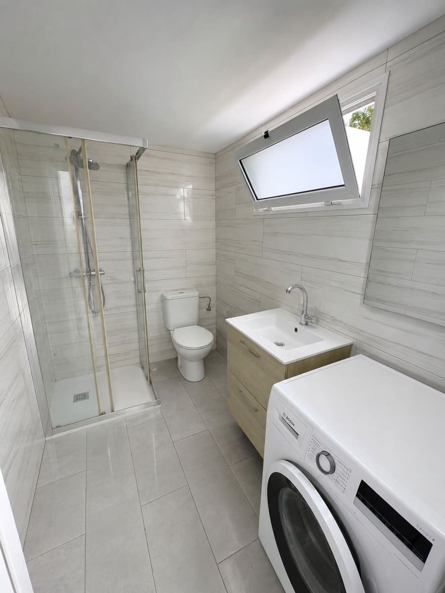 Villa/Maison de 3 chambres à louer à Puerto del Carmen avec garage - 2 500 € (Ref: 10031476)