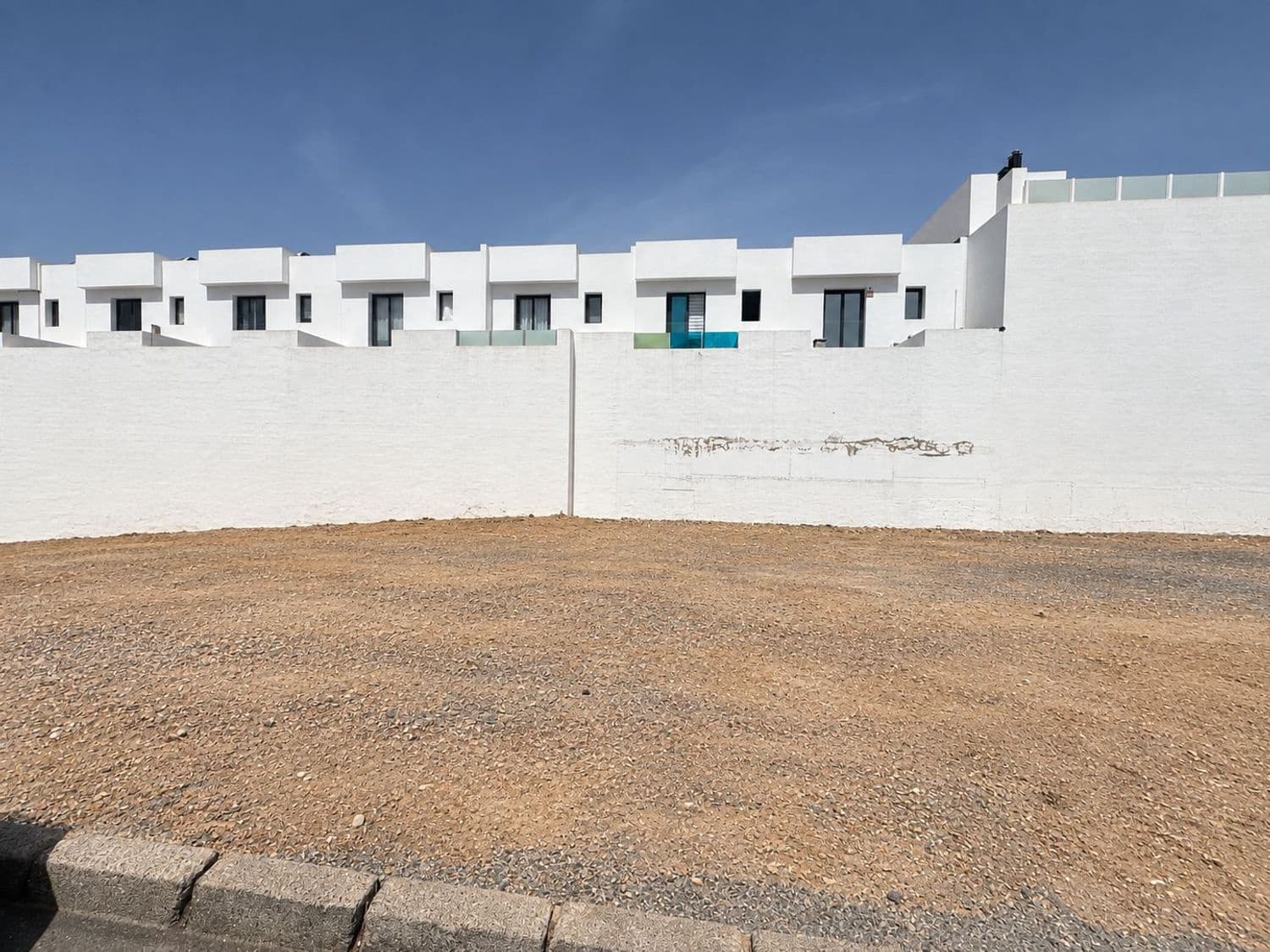 Ubebygd land til salgs i Arrecife - € 172 000 (Ref: 10135562)