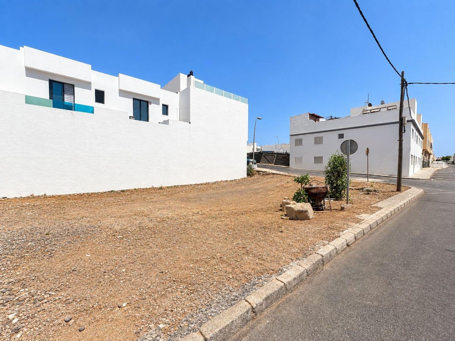 Ubebygd land til salgs i Arrecife - € 172 000 (Ref: 10135562)