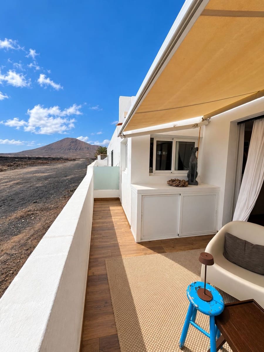 Apartamento de 2 habitaciones en Teguise en venta con garaje - 350.000 € (Ref: 10170590)