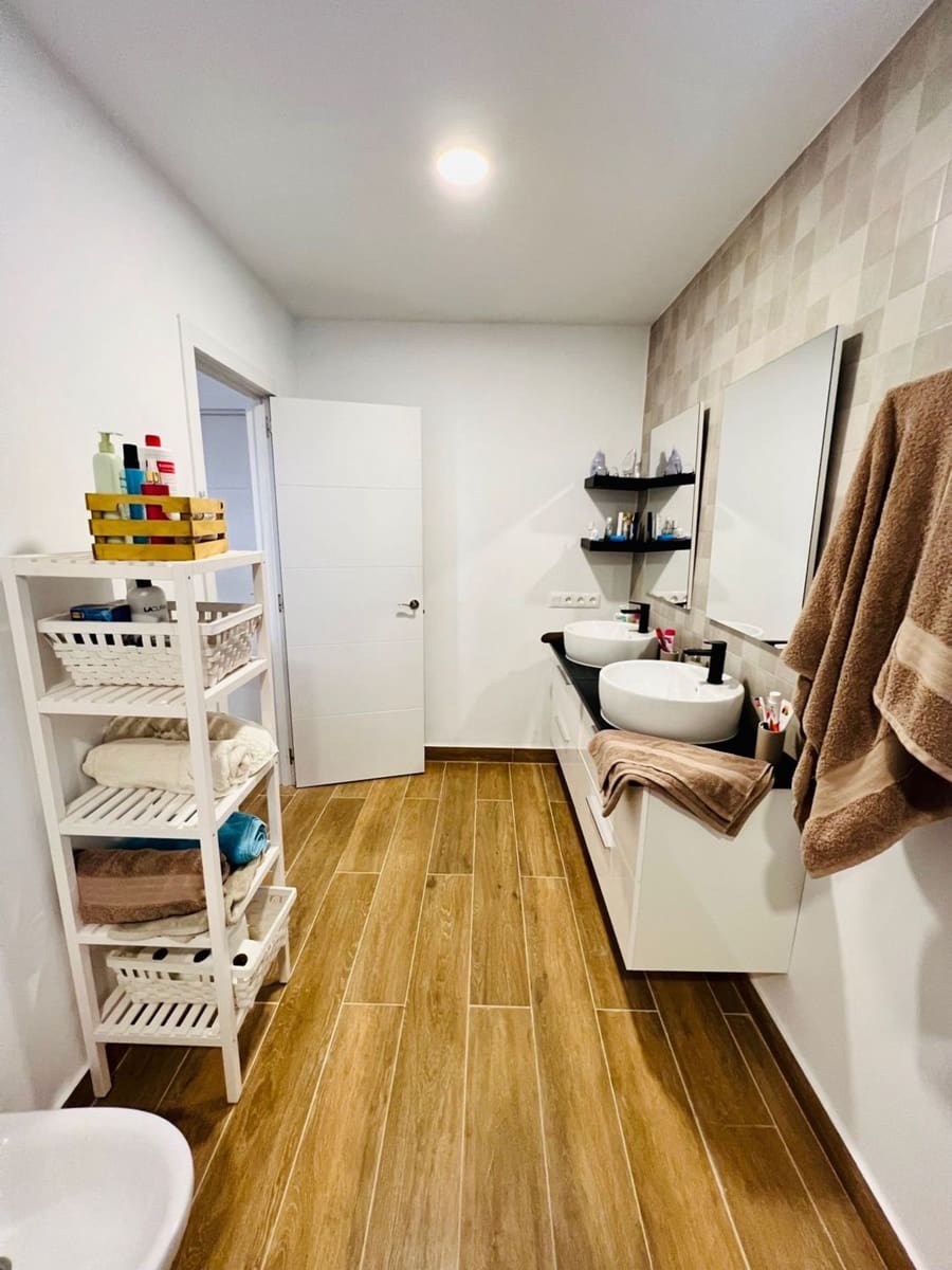 5 soveværelse Villa til salg i Yaiza med swimmingpool garage - € 799.000 (Ref: 7843557)