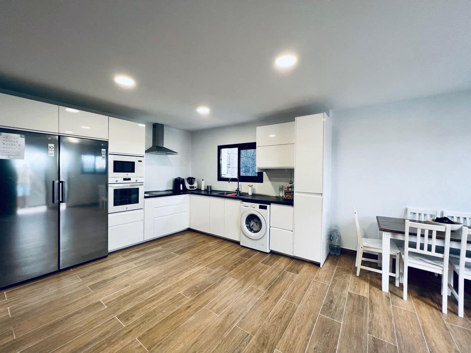 5 soveværelse Villa til salg i Yaiza med swimmingpool garage - € 799.000 (Ref: 7843557)