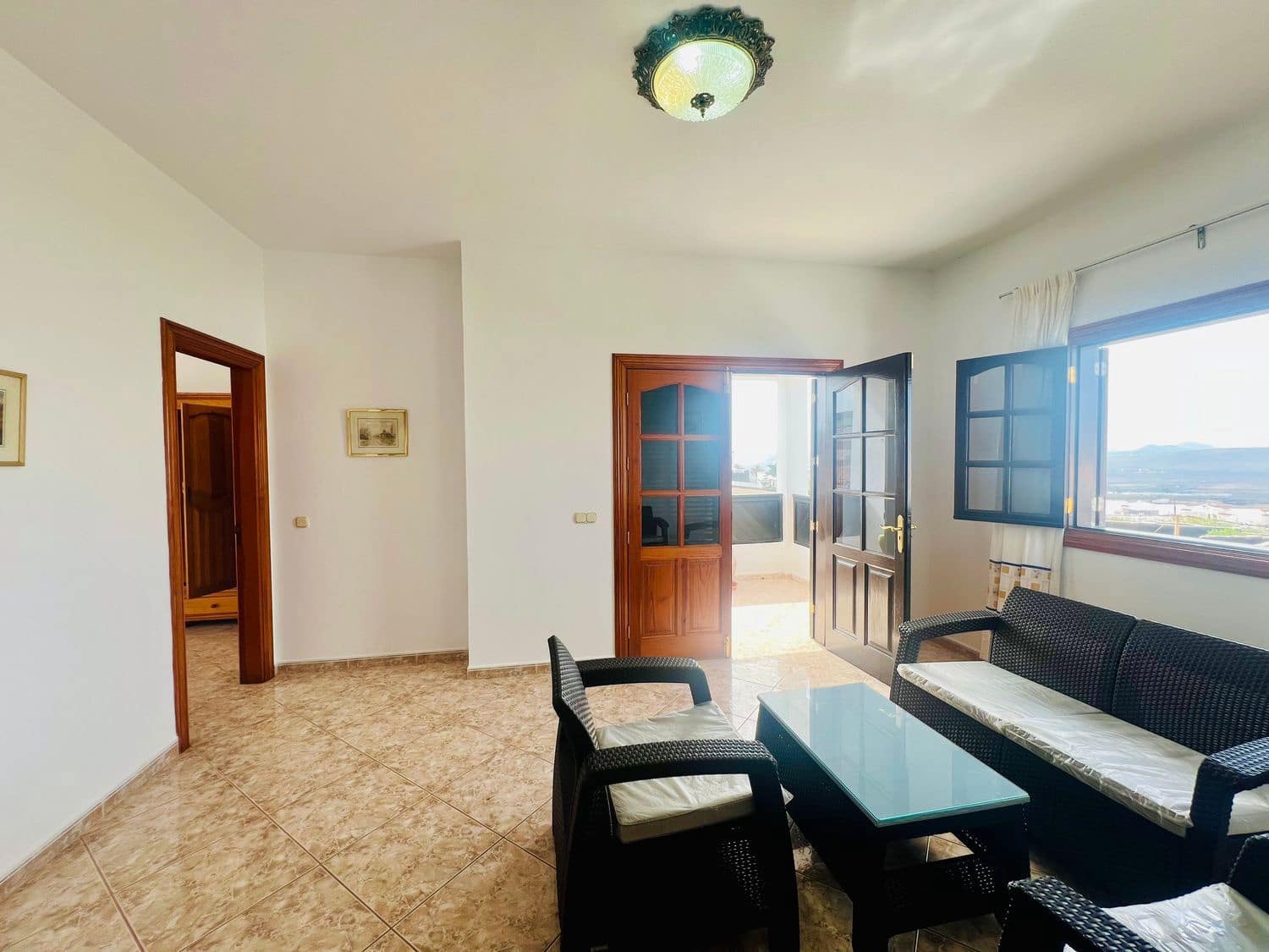 3 bedroom Villa for rent in Teguise with garage - € 1,900 (Ref: 8681989)