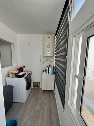 2 bedroom Apartment for rent in Arrecife with garage - € 1,250 (Ref: 8903266)