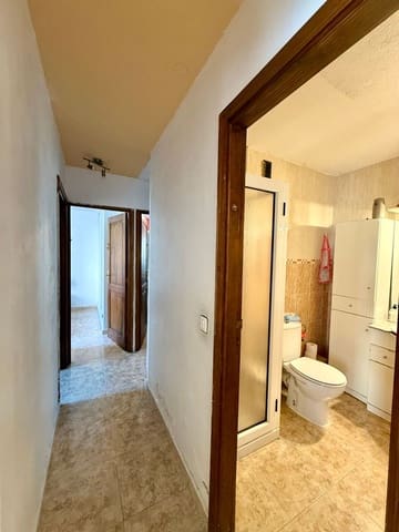 4 chambre Appartement à vendre à Arrecife - 180 000 € (Ref: 8917721)