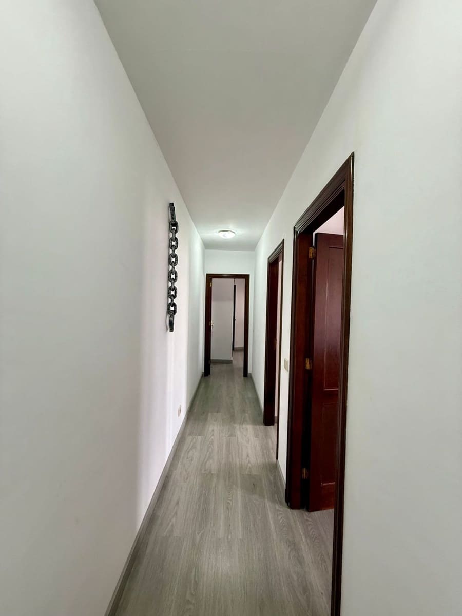 3 soveværelse Lejlighed til salg i Arrecife med garage - € 240.000 (Ref: 8941026)