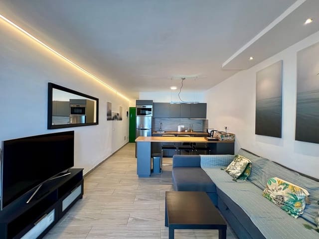 1 soveværelse Lejlighed til salg i Costa Teguise, Teguise med swimmingpool - € 210.000 (Ref: 9024402)