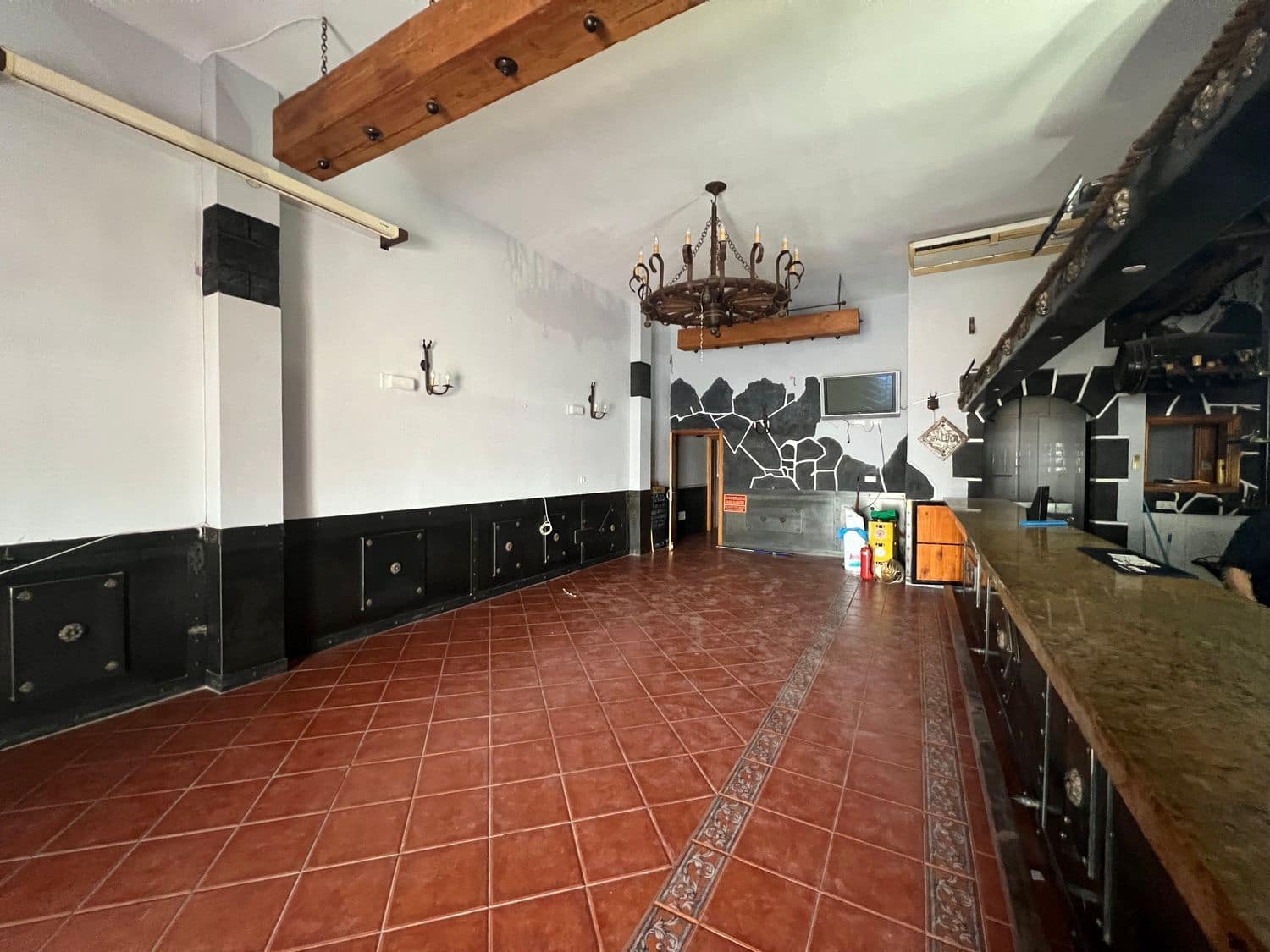 Kommersiell til leie i Arrecife - € 1 770 (Ref: 9183305)