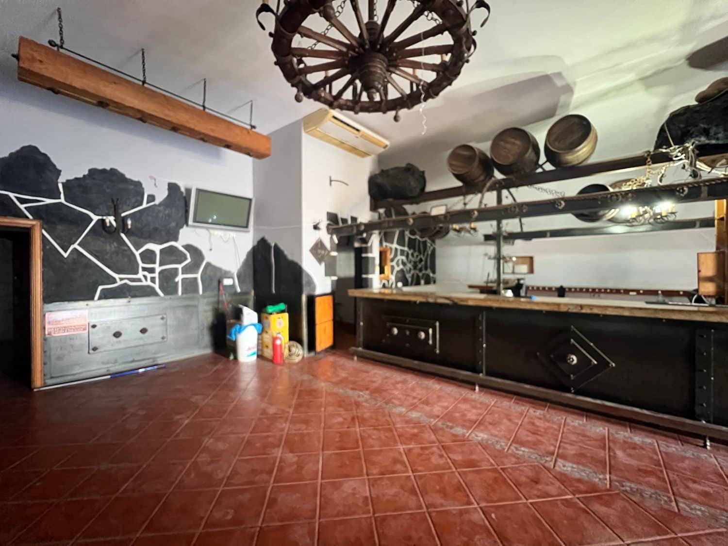 Kommersiell til leie i Arrecife - € 1 770 (Ref: 9183305)