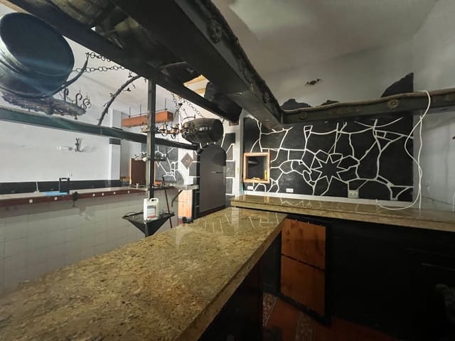 Kaupallinen vuokrattavana paikassa Arrecife - 1 770 € (Ref: 9183305)