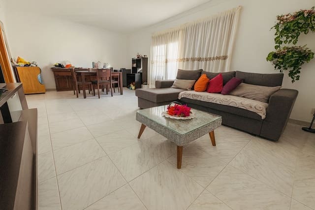 4 chambre Appartement à vendre à Arrecife avec garage - 330 000 € (Ref: 9208107)