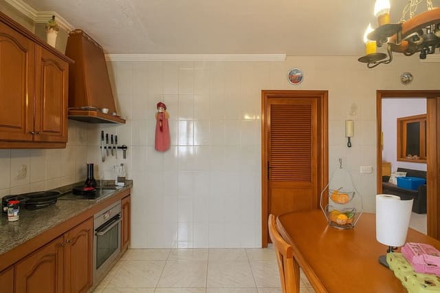 4 chambre Appartement à vendre à Arrecife avec garage - 330 000 € (Ref: 9208107)