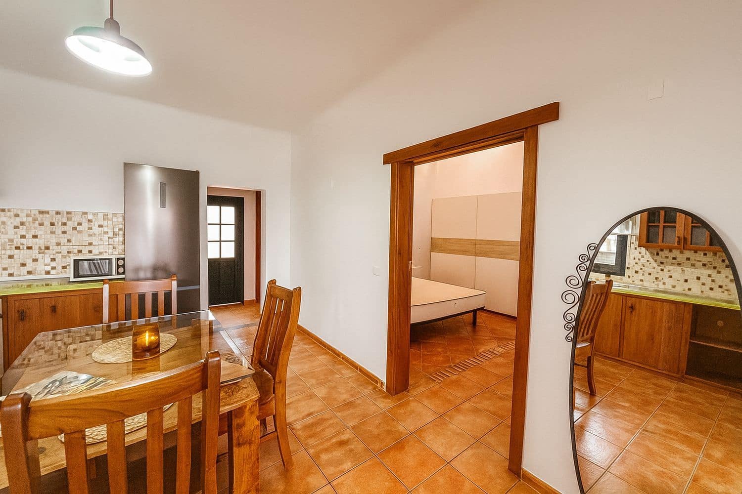 2 bedroom Townhouse for rent in San Bartolome with garage - € 1,800 (Ref: 9322471)