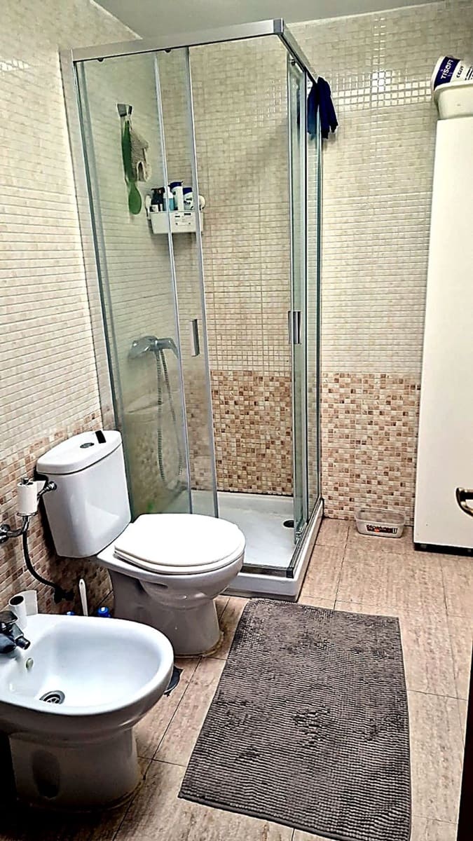 2 bedroom Apartment for sale in Arrecife with garage - € 125,000 (Ref: 9425687)