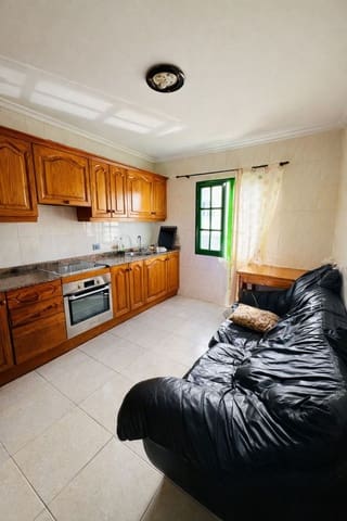 3 bedroom Finca/Country House for sale in Arrecife with garage - € 299,000 (Ref: 9465283)