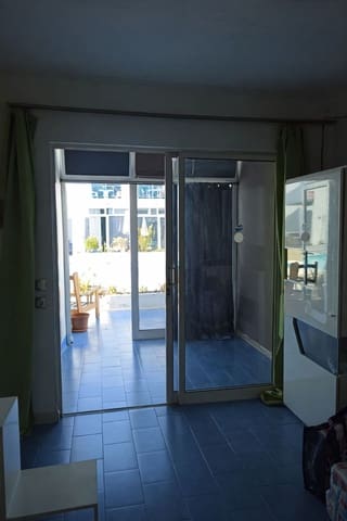 Appartement te koop in Puerto del Carmen, Tías met zwembad garage - € 150.000 (Ref: 9465284)
