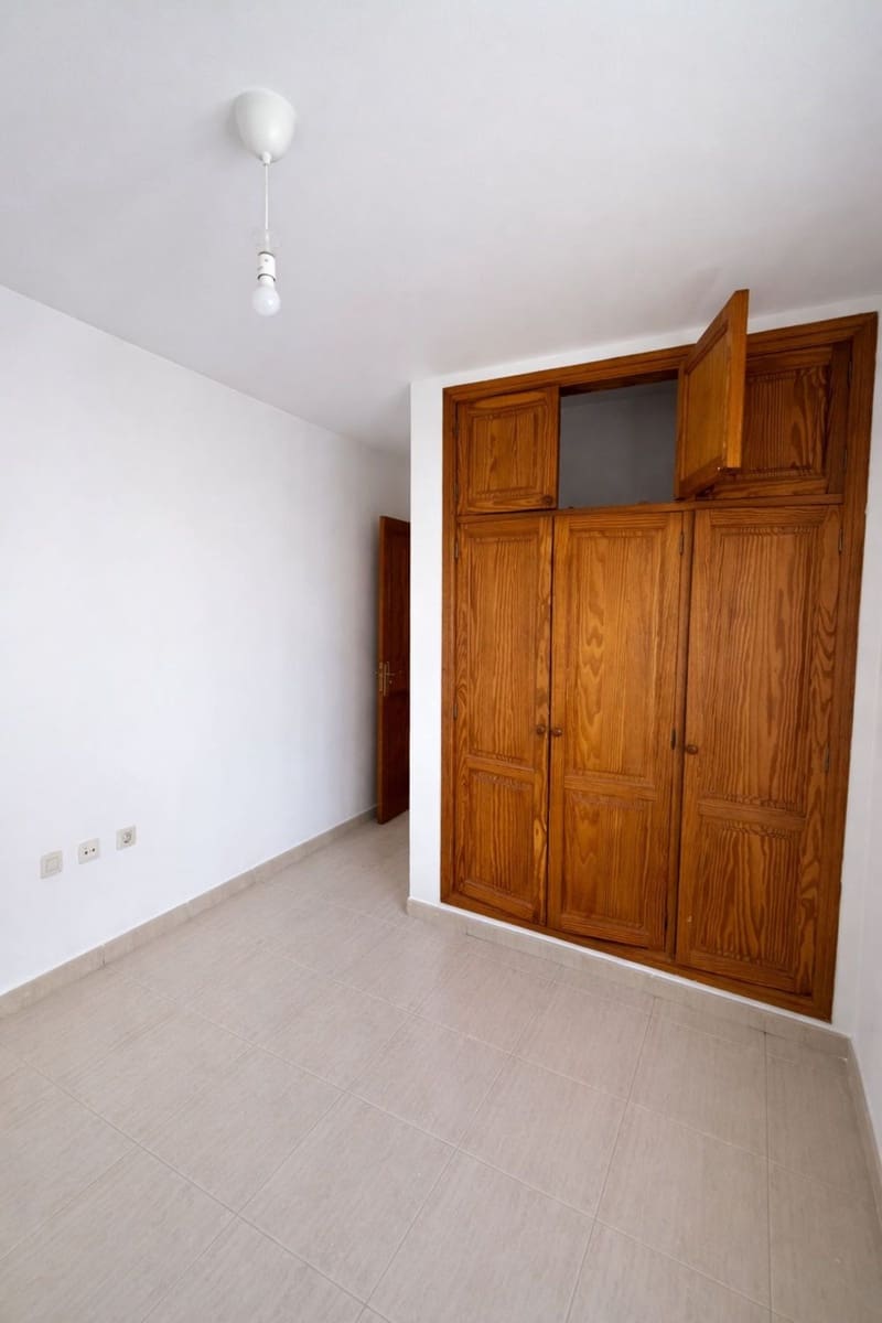 2 sovrum Lägenhet till salu i Arrecife med garage - 160 000 € (Ref: 9467992)