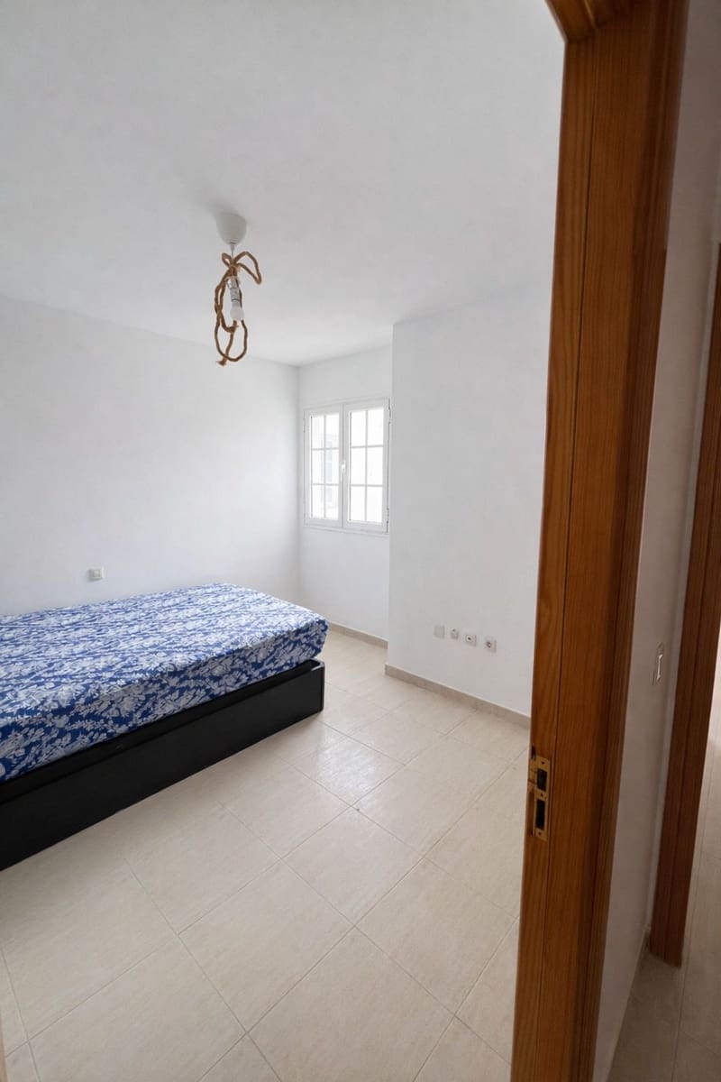 2 sovrum Lägenhet till salu i Arrecife med garage - 160 000 € (Ref: 9467992)