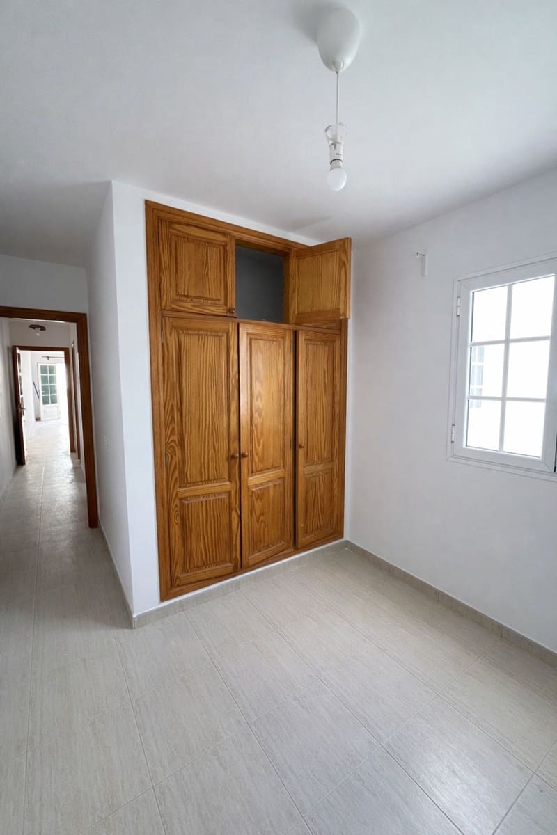 2 sovrum Lägenhet till salu i Arrecife med garage - 160 000 € (Ref: 9467992)