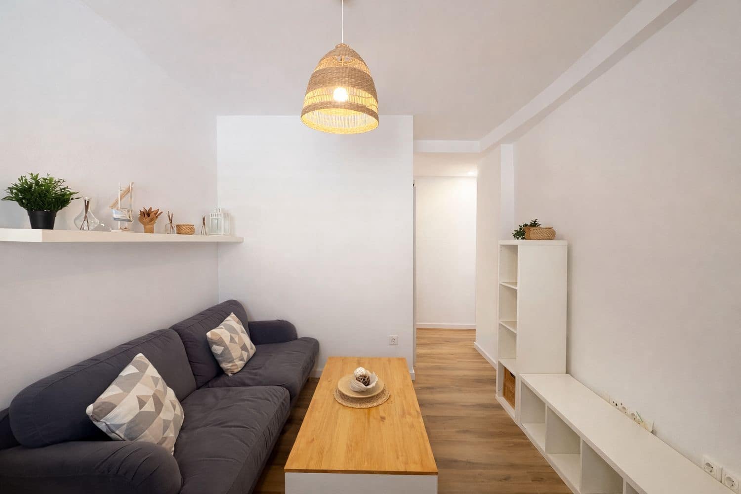 2 bedroom Apartment for rent in Arrecife with garage - € 1,000 (Ref: 9480821)