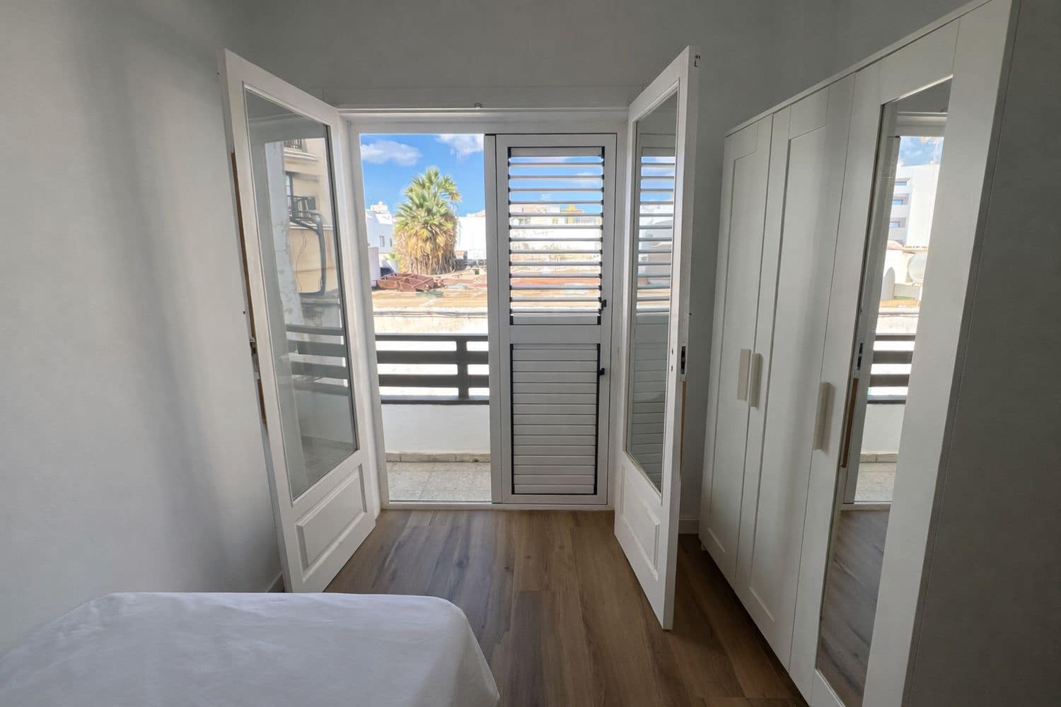 2 bedroom Apartment for rent in Arrecife with garage - € 1,000 (Ref: 9480821)